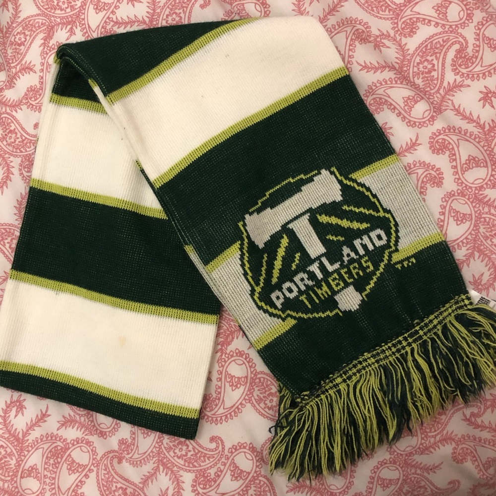 New Portland Timber scarf